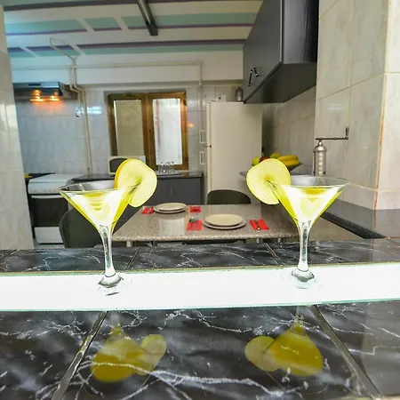 Ultracentral Family & Friends 3 * Bucharest
